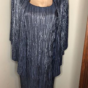 Two piece 3/4 length sleeve dress